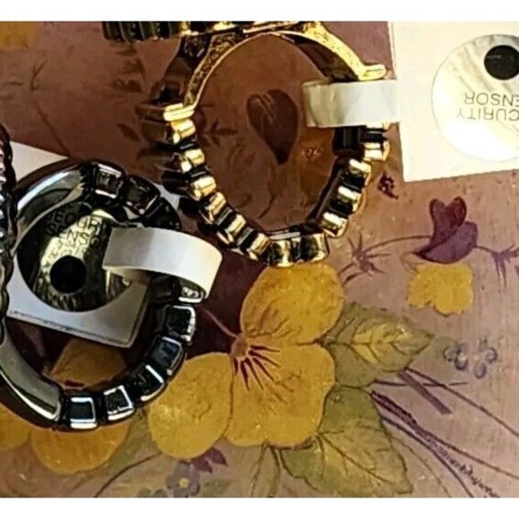 Unbranded Vintage stretch rings Lot Of 2 - Picture 4 of 4